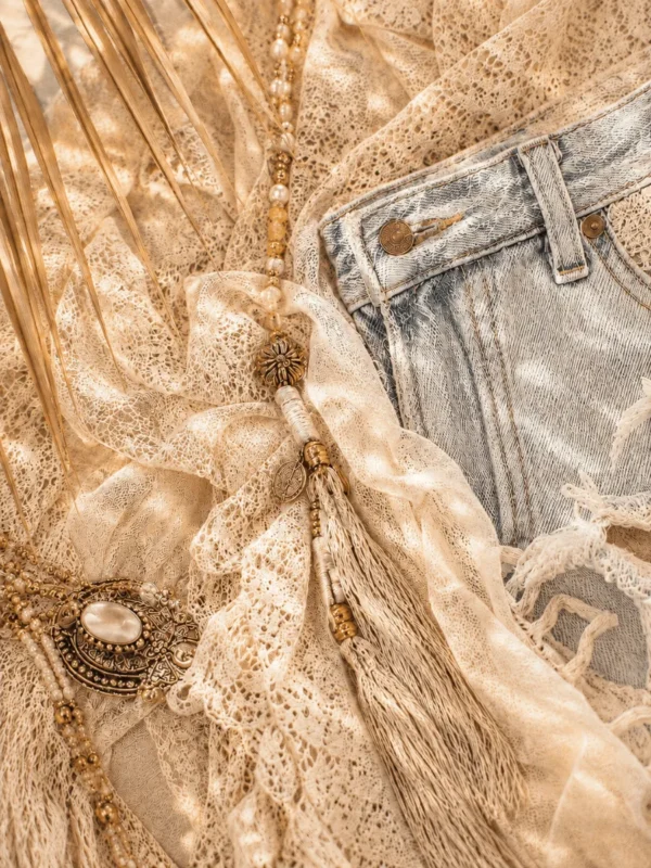Valley world, Golden Dust Wear